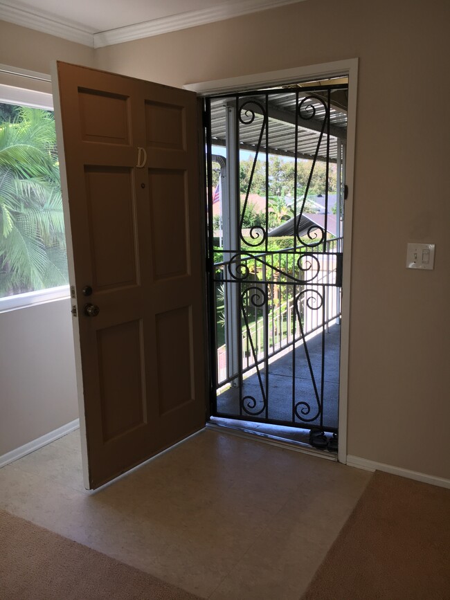 Entry door with security screen - 18630 Del Rio Pl