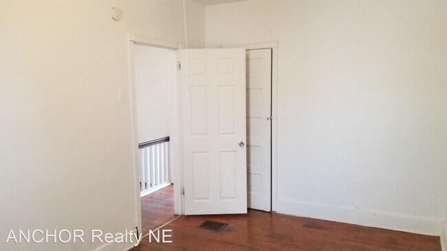 Building Photo - 2 br, 1 bath House - 5519 Spring St.