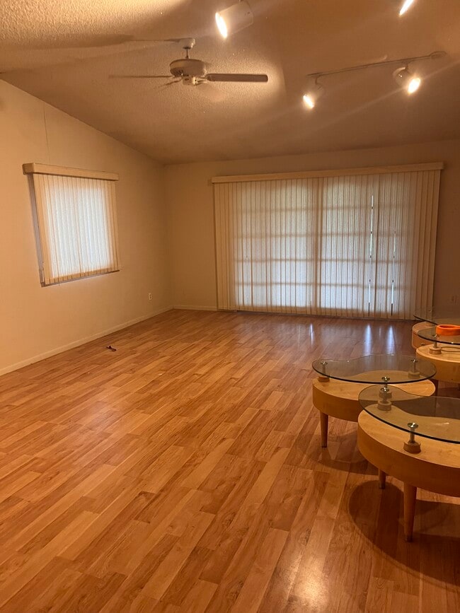 Building Photo - 45130 Geddes Rd