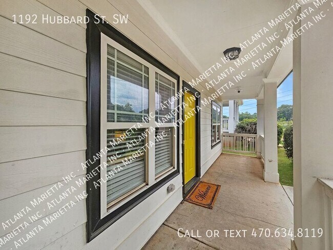 Building Photo - Stunning 4-Bed, 3-Bath Traditional Gem in ...