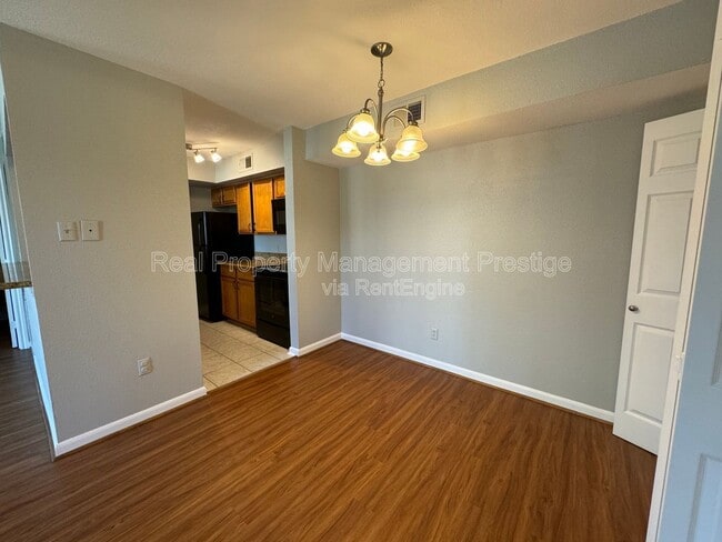 Building Photo - 18617 Egret Bay Blvd