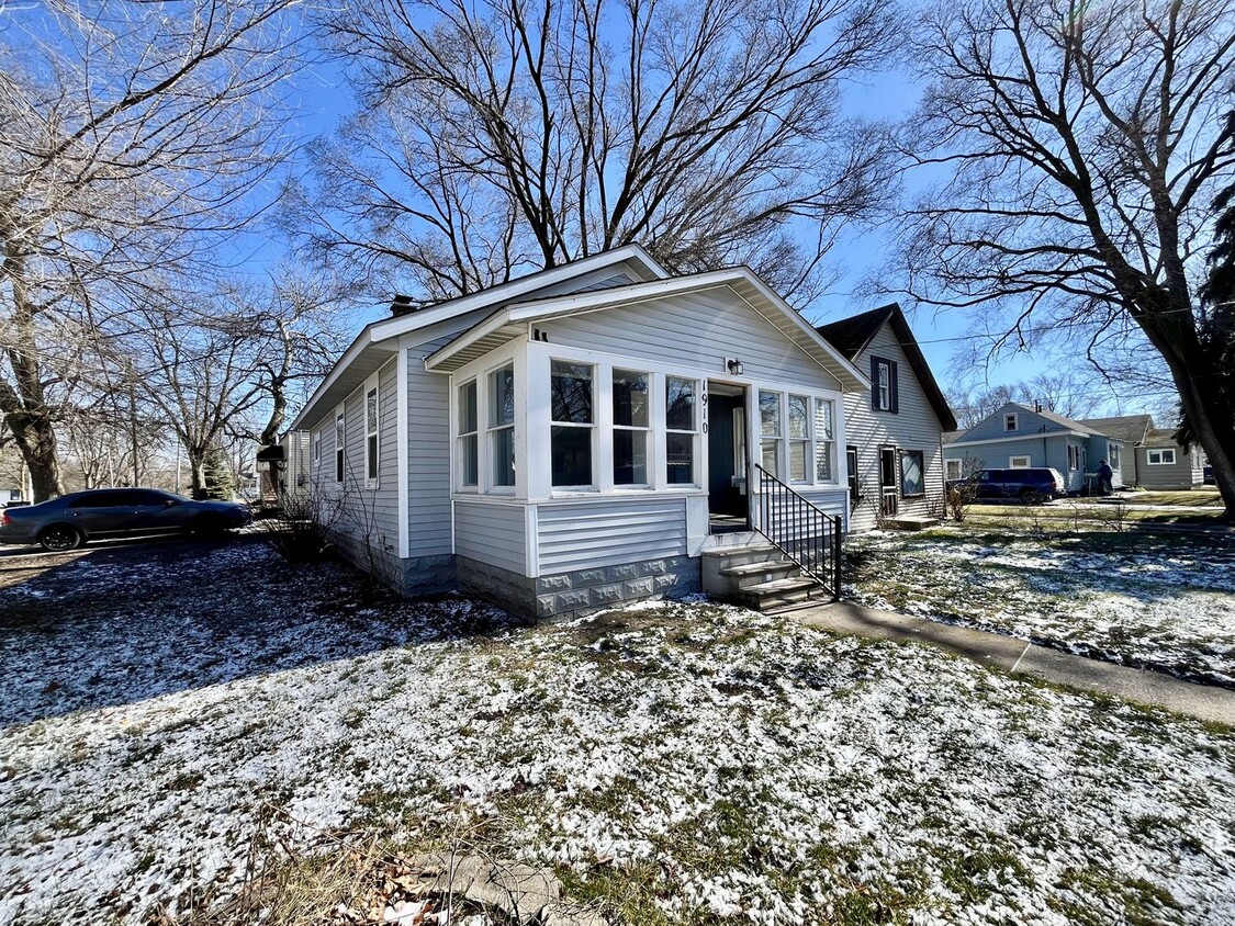 Foto principal - Two Bedroom Home in Muskegon