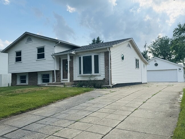 Building Photo - 259 Waterman Dr