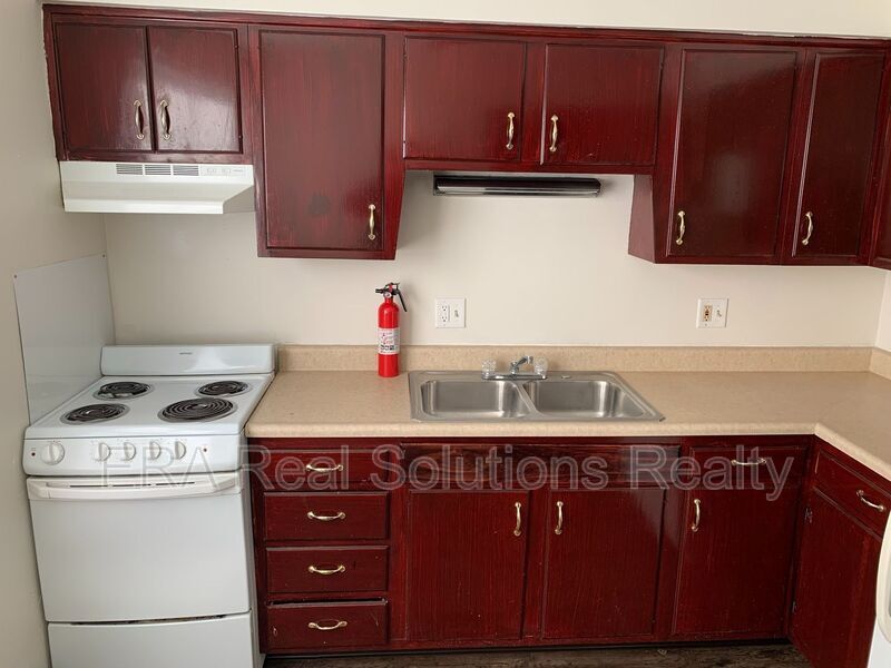 Foto principal - 3816 E 3rd St