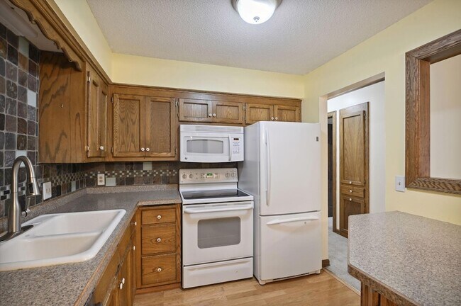 Foto del edificio - 1720 3rd Ave S