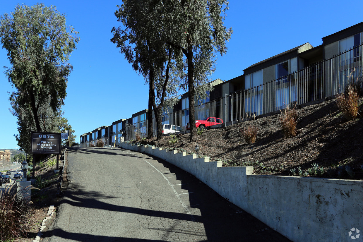 Building Photo - Valley Meadows North Condominium Association