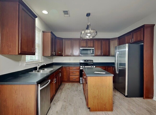 Foto del edificio - 4517 Creekside Cove