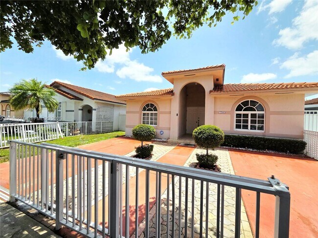 Foto del edificio - 7789 W 34th Ln