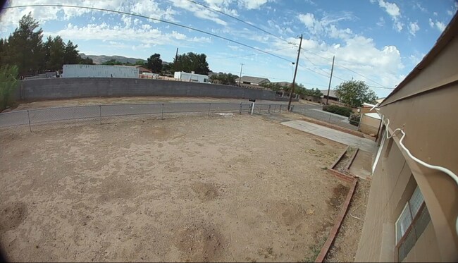 Foto del edificio - 2612 E Alta Vista Rd