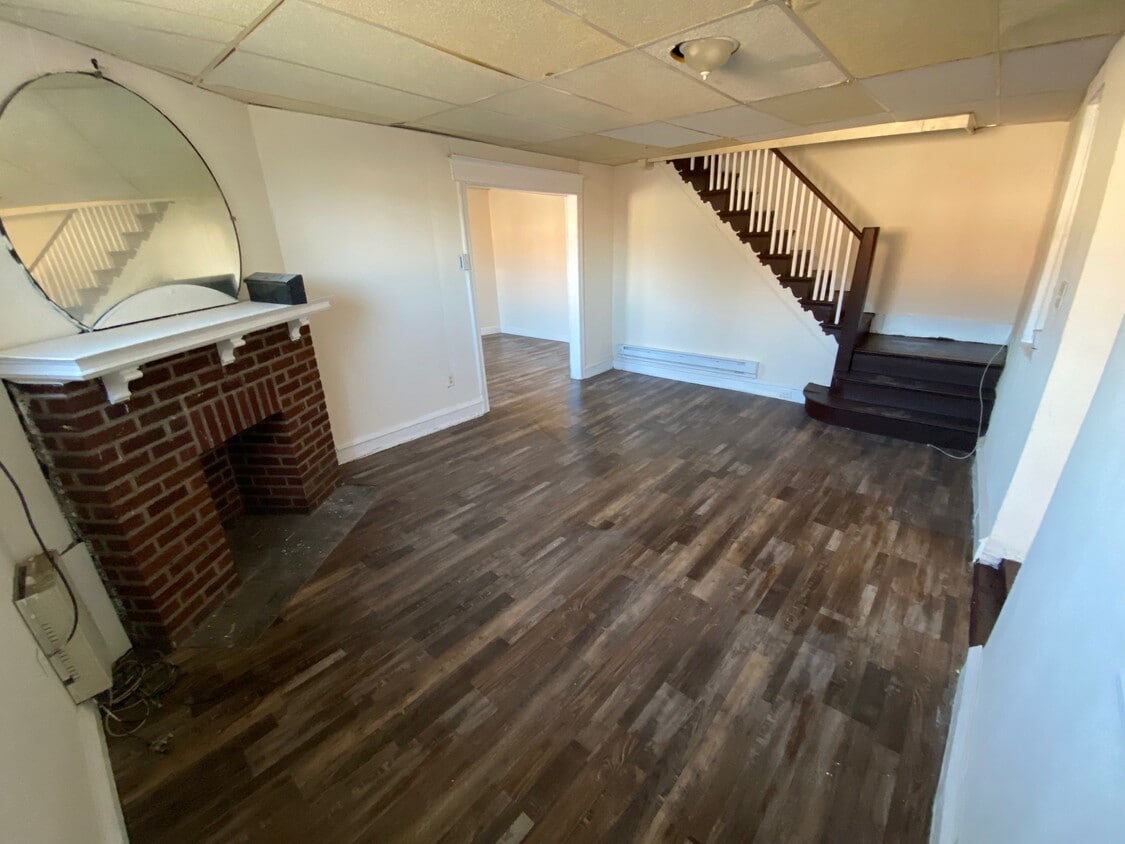 546 E Tulpehocken St, Philadelphia, PA 19144 House Rental in