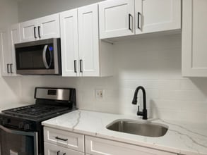 Building Photo - 102 Evergreen St