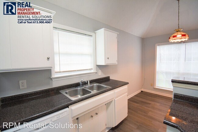 Building Photo - 3 br, 2 bath House - 119 Heritage Circle