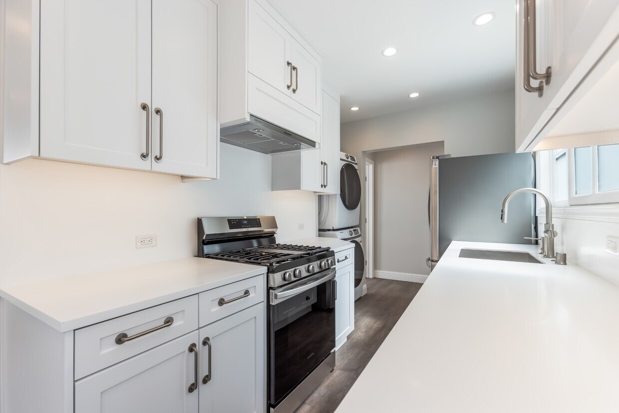 Primary Photo - Durant Drive Apartments
