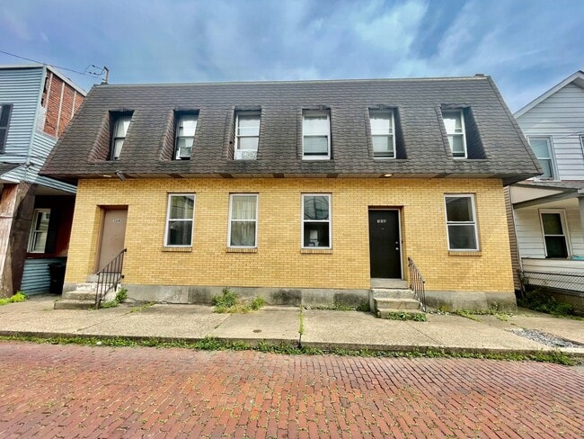 Building Photo - 304 Campbell St