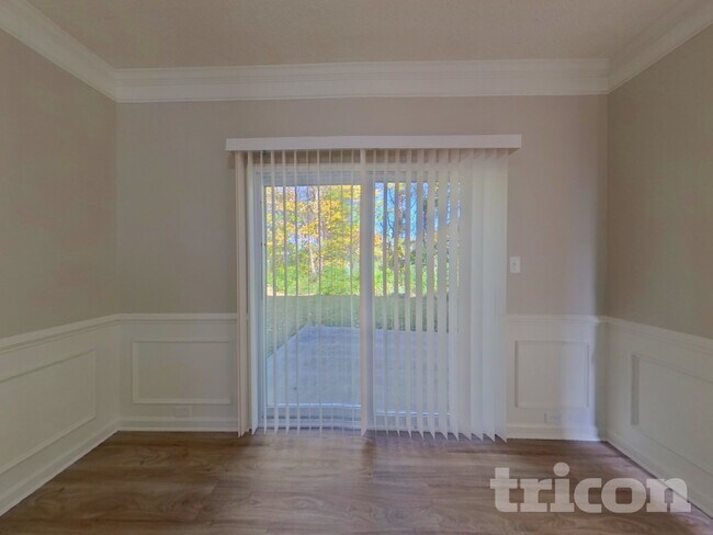 Foto del edificio - 9420 Misty Arbor Way