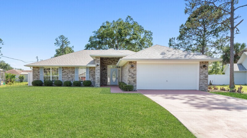 Foto principal - 40 Pine Brook Dr
