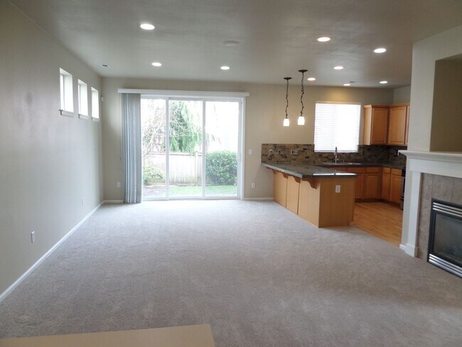Foto del edificio - Gorgeous 3 Bedroom Home in Fantastic Bothe...