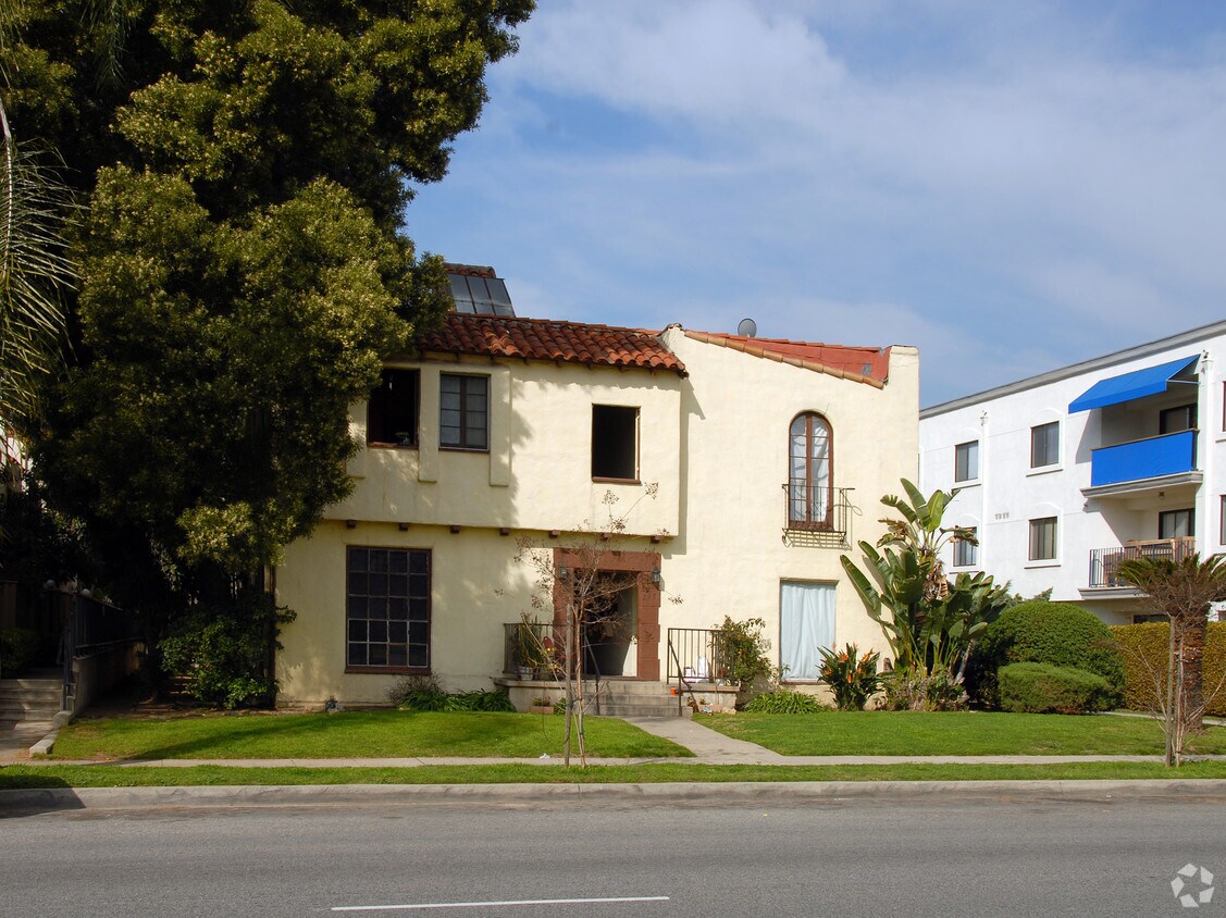 Foto del edificio - 297 S Sierra Madre Blvd