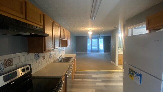 Building Photo - 129 Westchester Cir