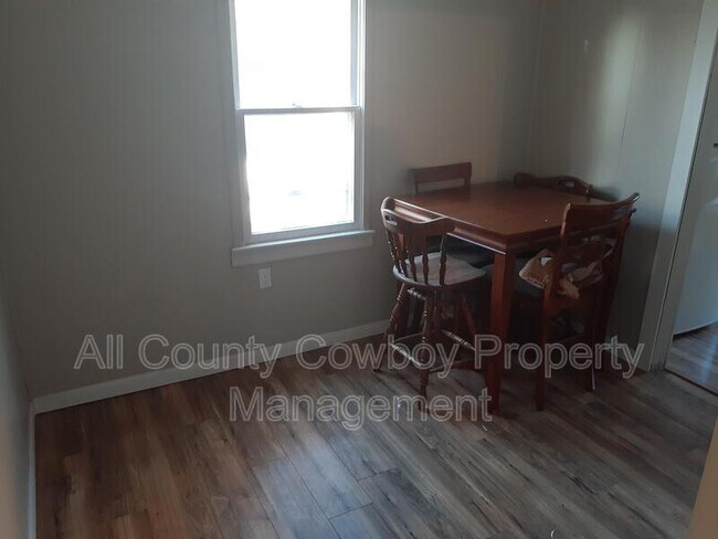 Foto del edificio - 468 N Pine St