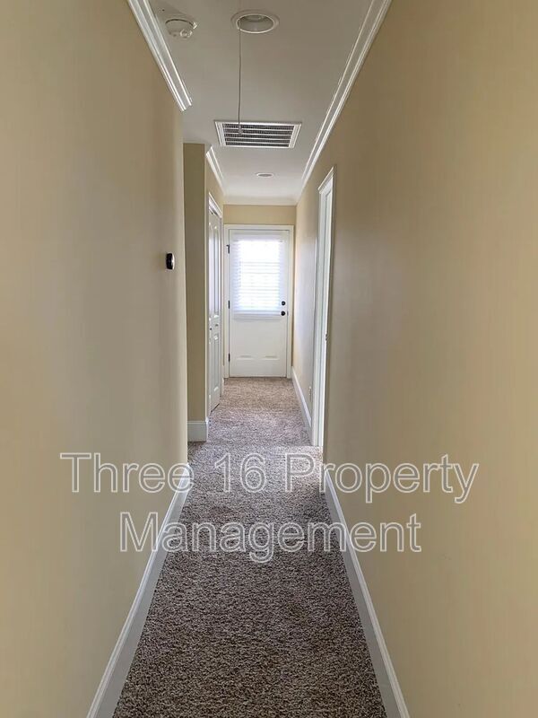 Foto del edificio - 1555 Craig St