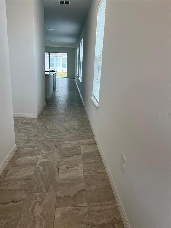 Foto del edificio - 5274 Kildare Pl
