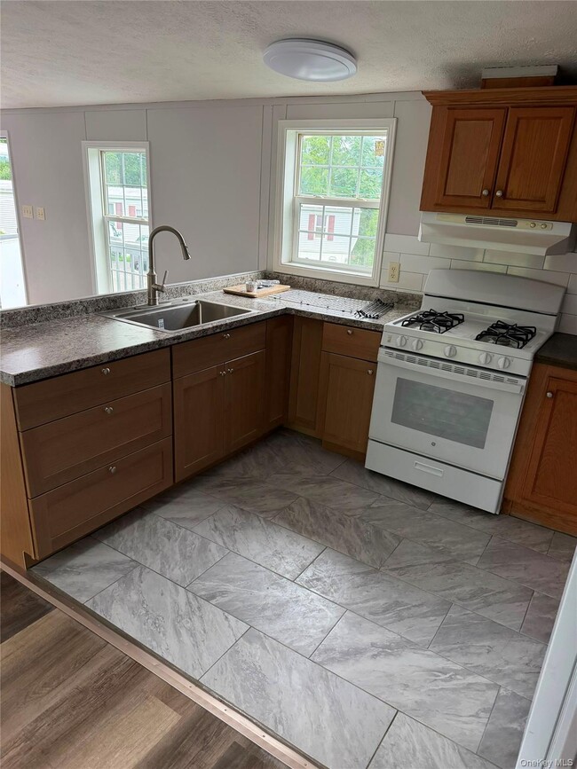 Building Photo - 5195 NY-52