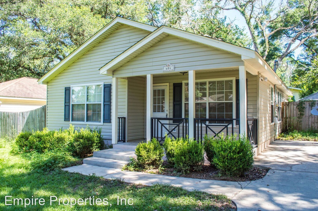 Primary Photo - 3 br, 2 bath House - 604 West 6th Avenue