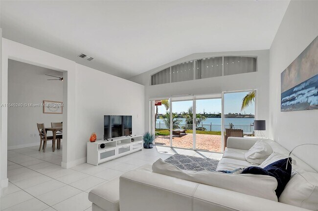 Foto del edificio - 13424 SW 144th Terrace