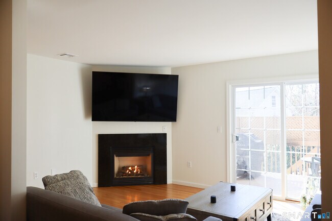 Foto del edificio - 25 W Silver St