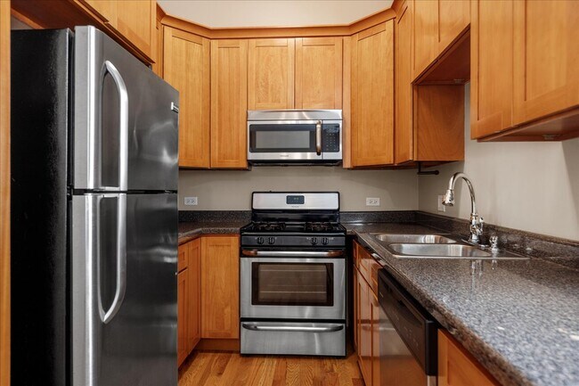 Foto del edificio - 3927 N Clarendon Ave