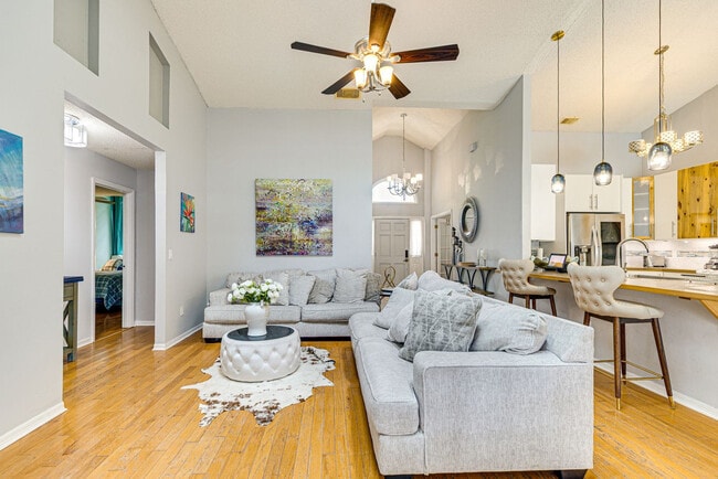 Building Photo - 4955 Southfork Ranch Dr