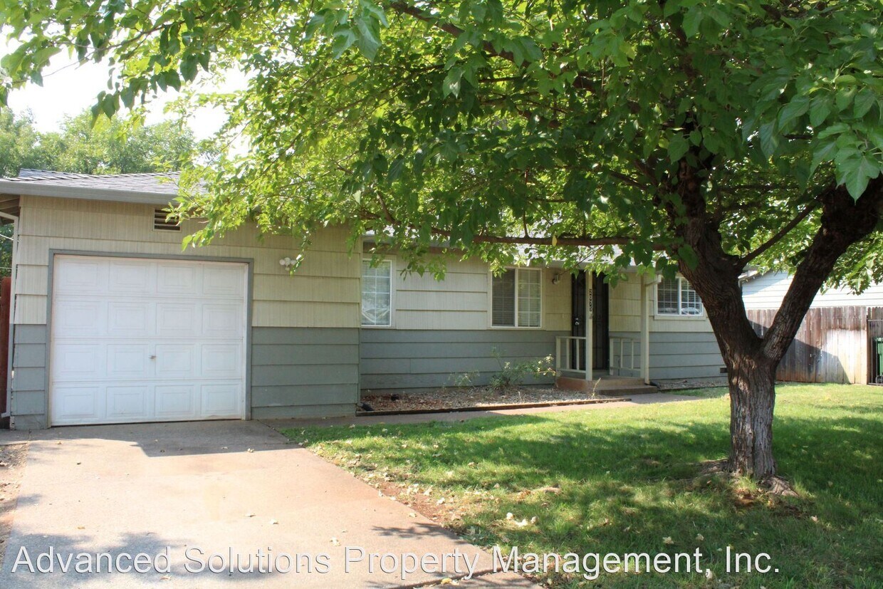 Primary Photo - 4 br, 2 bath House - 2075 Galaxy Way