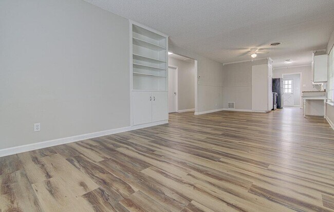 Building Photo - 1523 Weyford Dr