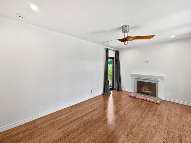 Building Photo - Beautiful 3BD/2BA House in Rolando Park W/...