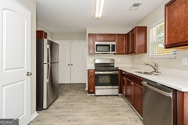 Building Photo - 11116 Shadow Creek Terrace