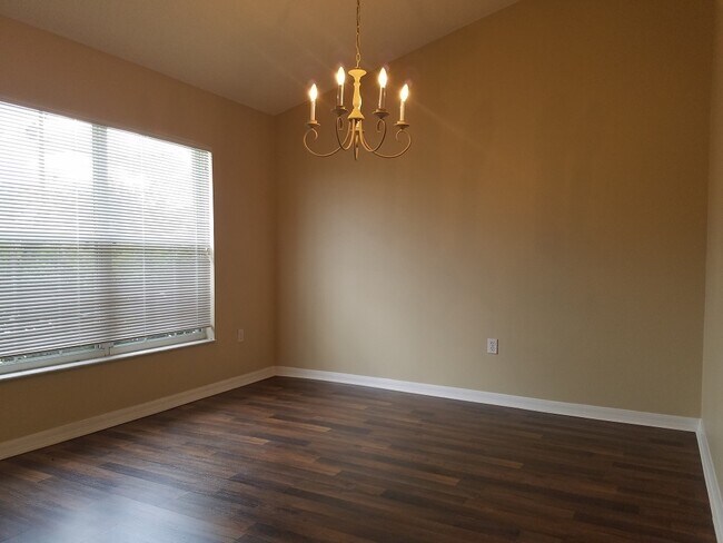 Foto del edificio - 3-Bedroom, 2-Bathroom Home in Kissimmee ***MOVE-IN SPECIAL, 50% OFF 2nd MONTH!!***