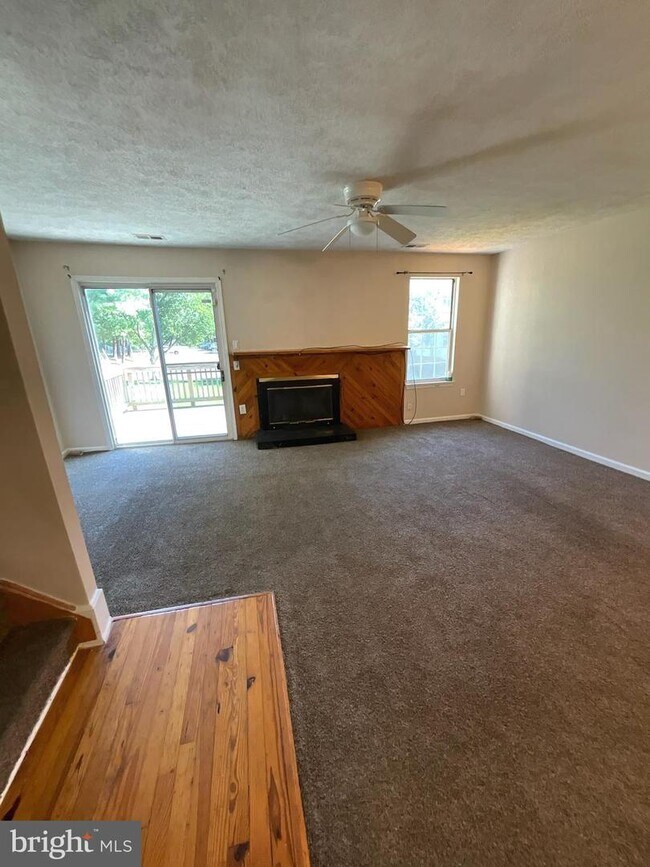 Building Photo - 13202 Bayberry Dr