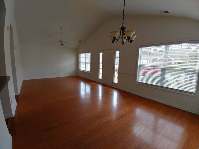 Foto del edificio - Adorable Well Kept Rental Home in Arrowhead