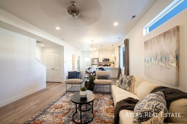 Foto del edificio - 3645 Verde Dr