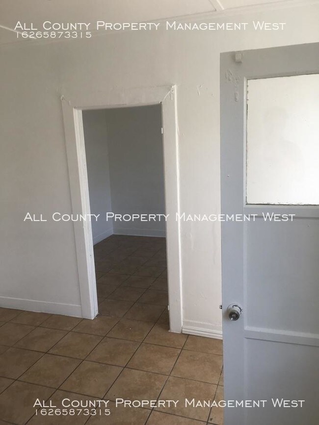 Building Photo - 2 bedroom in Los Angeles CA 90001