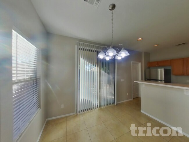 Foto del edificio - 883 E Dust Devil Cir