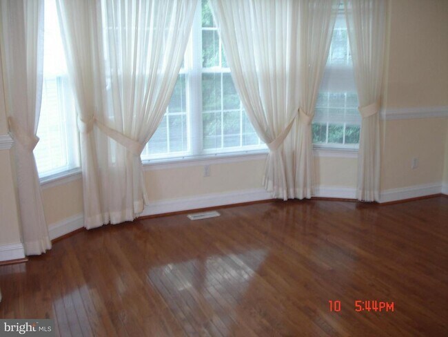 Foto del edificio - 7702 Winterwood Ct