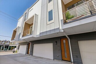 Building Photo - 1514 N Washington Ave