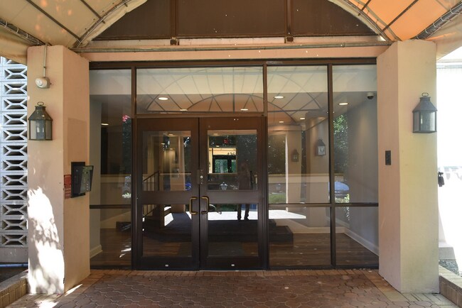Foto del edificio - 4360 Ivymount Ct