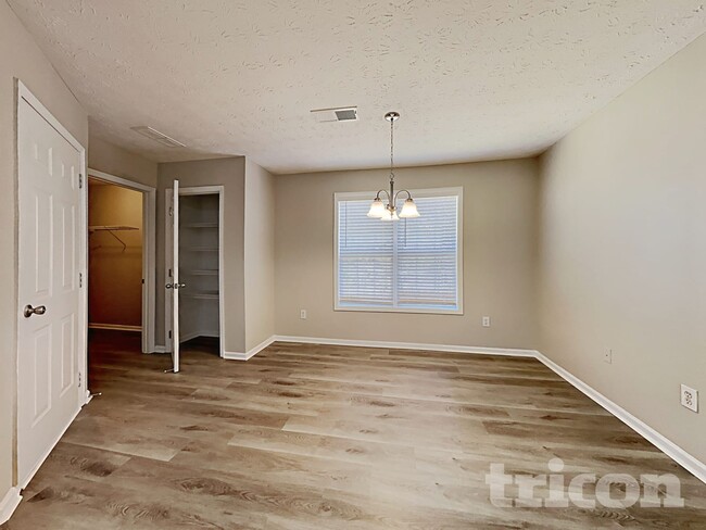 Building Photo - 1417 Stream Walk