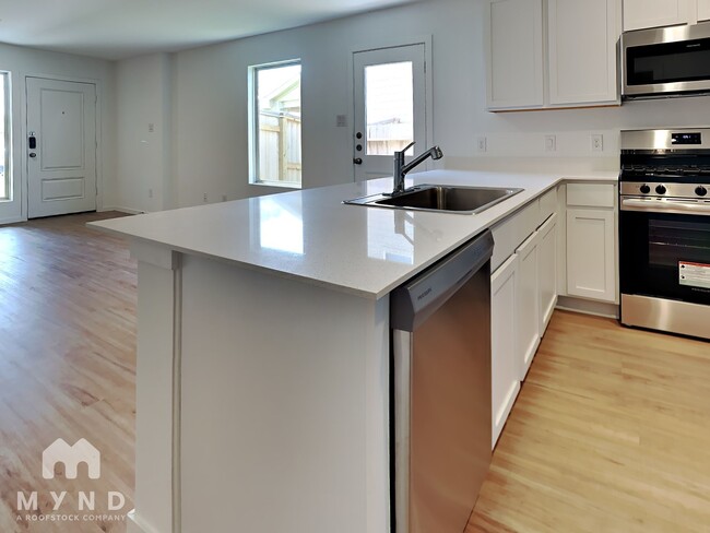 Building Photo - 18559 Cepagatti Dr