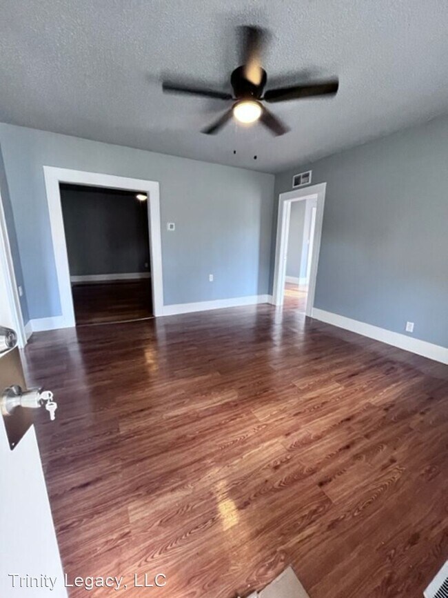 Building Photo - 3 br, 2 bath House - 1210 W Idaho Ave