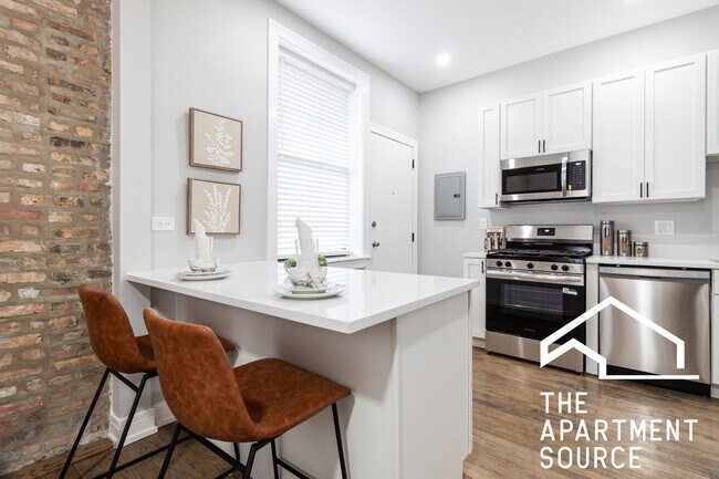 Foto del edificio - 3840 N Wilton Ave