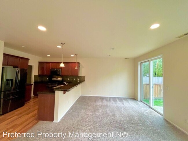 Foto del edificio - 4 br, 2.5 bath House - 1114 167th PL SW #12